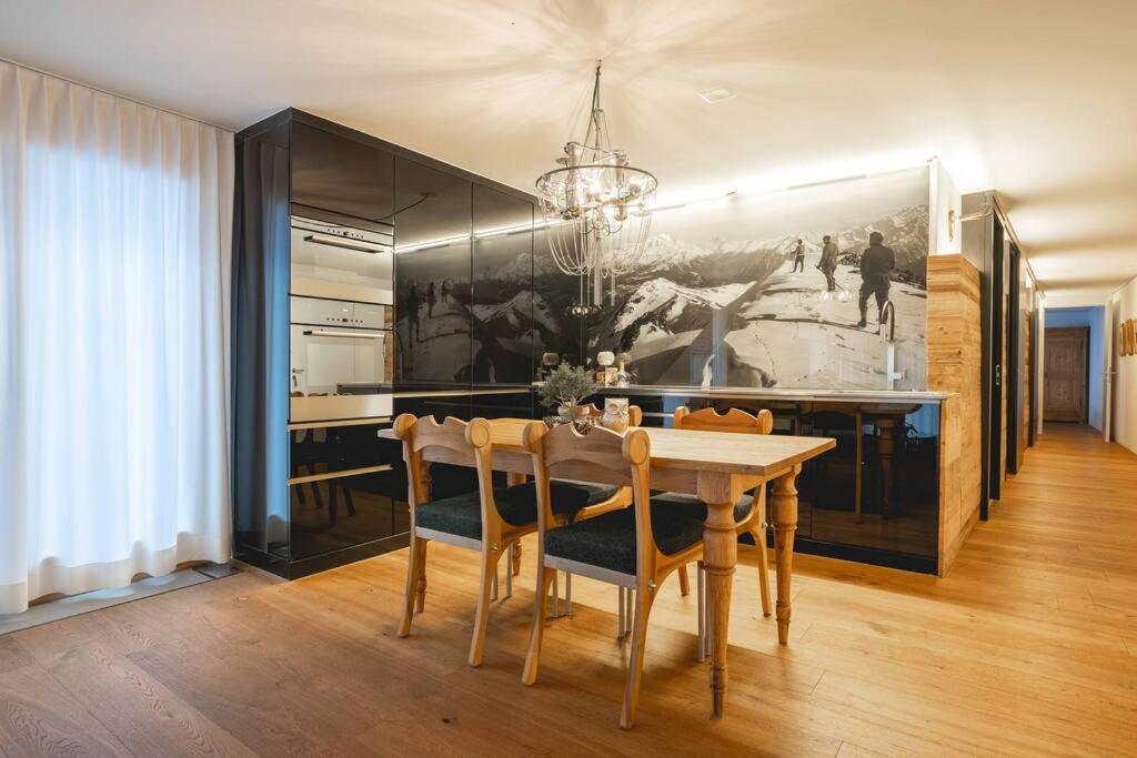 Stylish Home With Matterhorn View In The Center Церматт Экстерьер фото